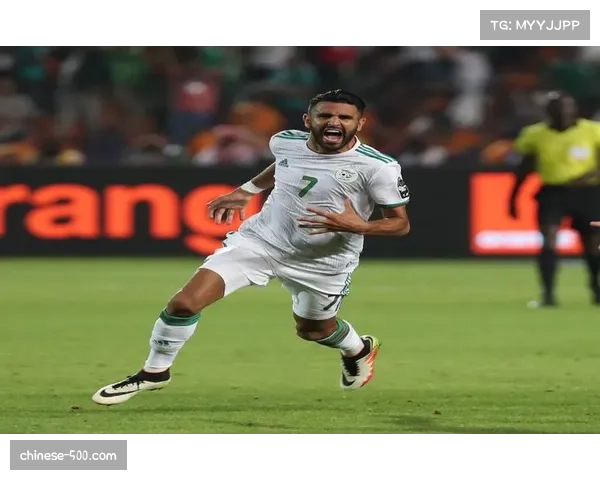 阿尔及利亚队马赫雷斯35岁仍为核心阿穆拉预选赛10球 阿尔及利亚队马赫雷斯35岁仍为核心阿穆拉预选赛10球